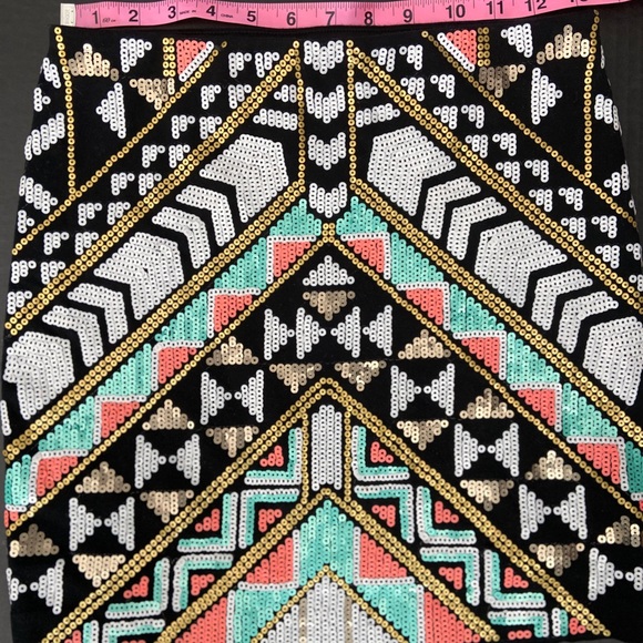 Express Tribal/ Aztec sequined mini skirt - Picture 4 of 7